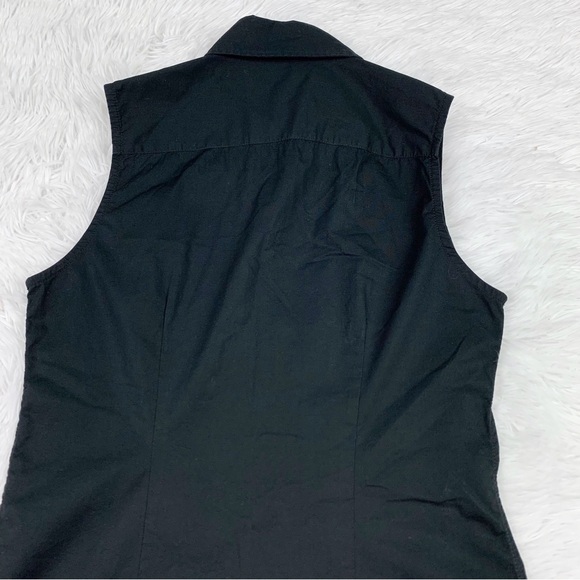 Banana Republic petite tailored fit sleeveless button up shirt in black solid - Picture 7 of 8